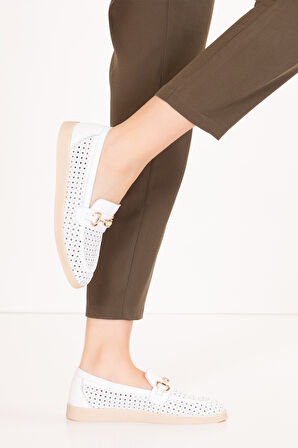 Gondol Kadın Hakiki Deri Yazlı Lazer Delikli Şık Loafer anl.2999 - Beyaz - 36