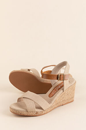 Gondol Kadın Keten Kumaş Dolgu Topuk Hasır Taban Platform Sandalet ell.7132 - Bej - 34