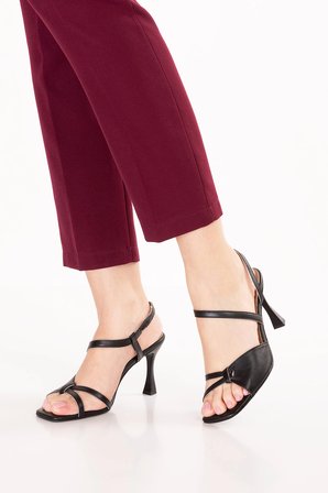 Gondol Kadın Hakiki Deri İnce Stiletto Topuklu Abiye Ayakkabı ast.1176 Siyah
