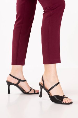 Gondol Kadın Hakiki Deri İnce Stiletto Topuklu Abiye Ayakkabı ast.1176 Siyah
