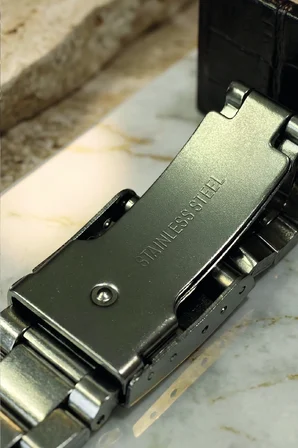 Beroo Prestige: 18mm Çift Kilitli Premium Çelik Saat Kordonu - Gümüş