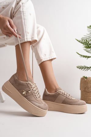 Kadın Yıldız Kelebekli Kalın Tabanlı Sneaker