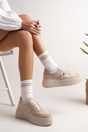Kadın Yıldız Kelebekli Kalın Tabanlı Sneaker