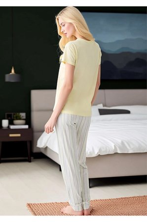 Kadın Sarı Kedili Let's Shop Baskılı Pijama Takımı - Çizgili Pantolonlu Pamuklu Set