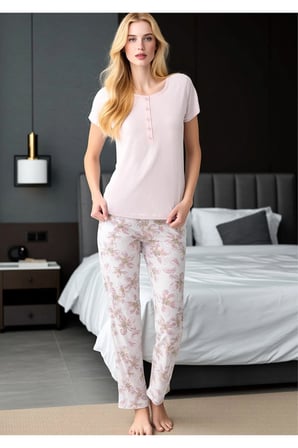 Kadın Çiçek Desenli Pijama Takımı - Yarım Düğmeli Pamuklu Uzun Alt Üst Set