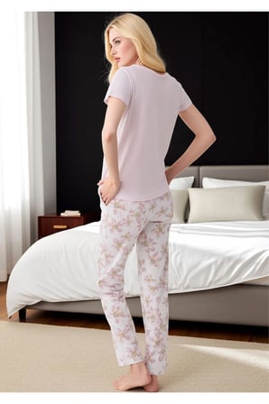 Kadın Çiçek Desenli Pijama Takımı - Yarım Düğmeli Pamuklu Uzun Alt Üst Set