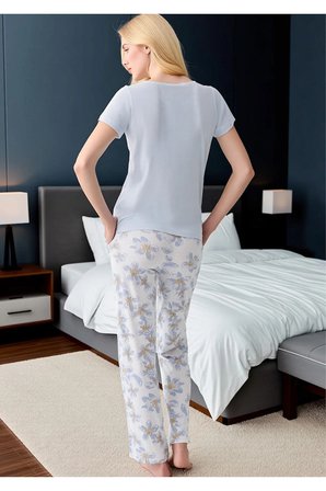 Kadın Çiçek Desenli Pijama Takımı - Yarım Düğmeli Pamuklu Uzun Alt Üst Set