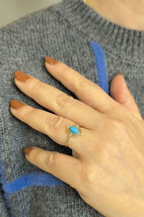 Firuze Taş Detaylı Modern Altın Yüzük