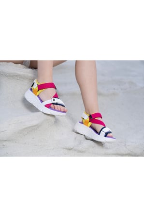 Kadın Dolgu Topuk Cırtlı Günlük Spor Sandalet Ss001-0178.Fuşya Beyaz