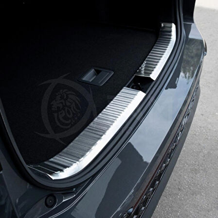 VW TAYRON Uyumlu Arka Tampon Üstü Koruma 2024 Üzeri P.Çelik (Taşlı)