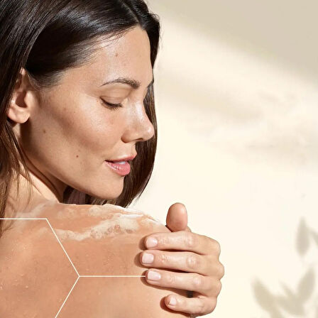 Aveeno Günlük Yumuşatıcı Vücut Yıkama Jeli 300 ml