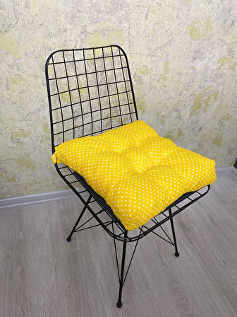 Sarı Renk Bağcıklı Sandalye Minderi Düğme Dikişi Detaylı 40x40cm