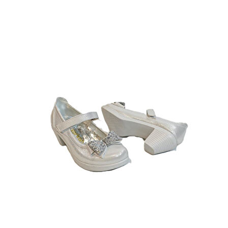 Fiyra 9051 Beyaz Kurdaleli Cırtlı Bantlı Kız Çocuk Topuklu Ayakkabı