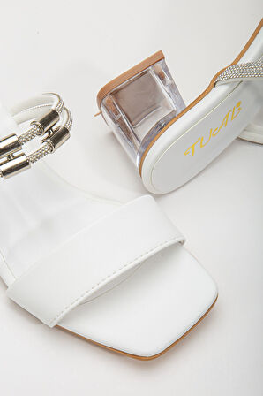 Lissen Beyaz Tek Bantlı Taşlı Cilt Alçak Topuklu Ayakkabı