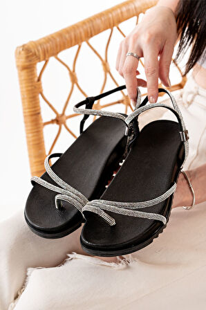  Siyah Taşlı Kadın Sandalet