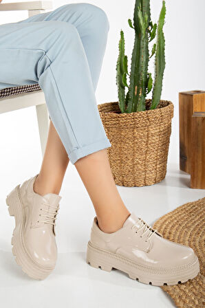 Western Bağcık Detaylı Bej Rugan Kadın Şık Günlük Ayakkabı