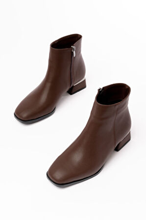  Kahverengi Topuklu Fermuarlı Günlük Kadın Bot