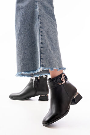  Siyah Toka Aksesuarlı Topuklu Fermuarlı Günlük Kadın Bot