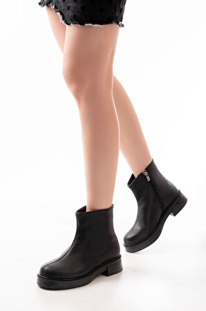 Siyah Fermuarlı Günlük Kadın Bot