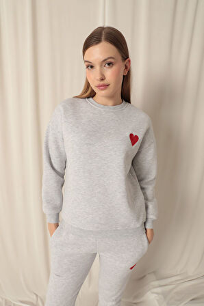 Üç İplik Kumaş Kalp Nakışlı Kadın Gri Takım