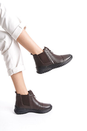 MAYLO YANLAR LASTİKLİ KAHVE DERİ ORTOPEDİK HAFİF KADIN BOT