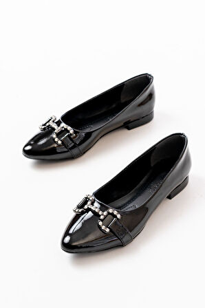 İNF-133 Siyah Rugan Taşlı Tokalı Günlük Kadın Babet