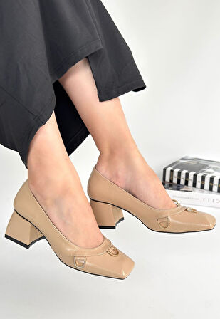 Cande Bej Rugan Topuklu Ayakkabı
