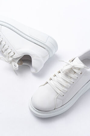 Beyaz Gümüş Bağcıklı Dikişli Günlük Spor Ayakkabı