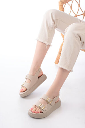 24422-1185 Bej Dolgu Topuk Kadın Sandalet - kopya