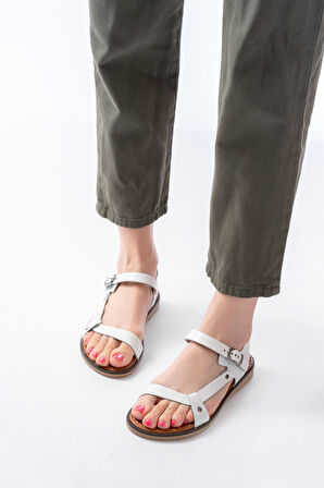 205-090 Beyaz Hakiki Deri Tokalı Kadın Sandalet