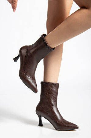 Kadın Kahverengi Cilt Bilekli Orta Boy Topuklu Bot