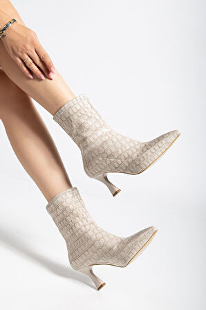 Kadın Bej Crocodile Bilekli Orta Boy Topuklu Bot