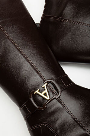 Kadın Acı Kahve Cilt Toka Detaylı Çizme