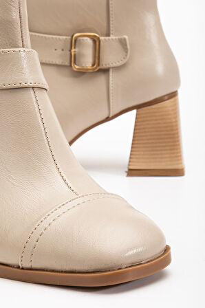 Kadın Bej Küt Burun Tokalı Topuklu Bot