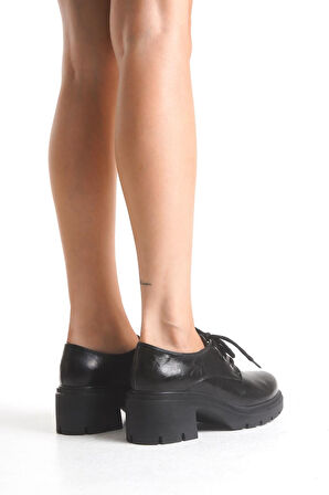 K-707 Siyah Kırışık Rugan Yüksek Tabanlı Bağcıklı  Loafer Ayakkabı