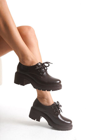 K-707 Kahve Kırışık Rugan Yüksek Tabanlı Bağcıklı  Loafer Ayakkabı