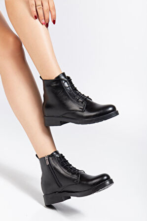 Siyah Yanki Bağcıklı Fermuarlı Günlük Kadın Bot