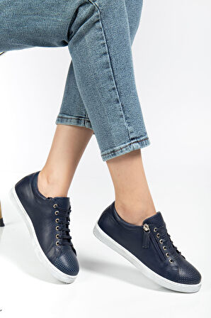 Kadın Lacivert Hakiki Deri Delikli Spor Ayakkabı