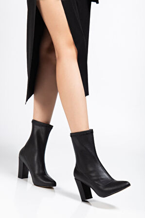 Kadın Siyah Streç Cilt  Sivri Burun Kalın Topuklu Bot