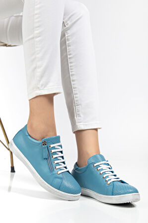 Kadın Mavi Hakiki Deri Delikli Spor Ayakkabı