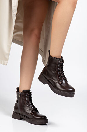 Kahve Kırışık Rugan Bağcıklı Fermuarlı Günlük Kadın Bot