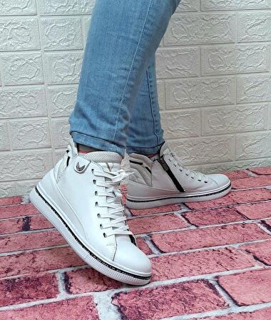 Voyager 8498 Beyaz Renk Hakiki Deri Kaymaz Taban Fermuarlı Bağacaklı Bot