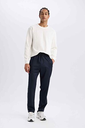 DeFactoFit Sporcu Jogger Eşofman Altı Slim Fit Dar Kesim Standart Paça Skuba Dalgıç Kumaş Beli Lastikli E3931AX24WNNV253