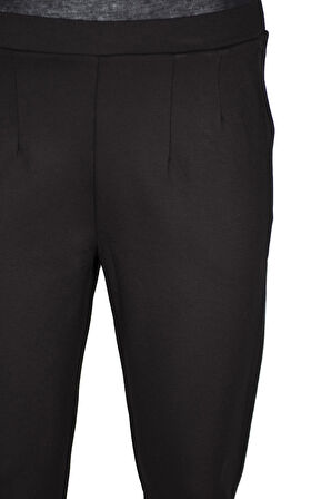 Barem Kadın Buse Rahat Kalıp Yan Cepli Orta Kalın Çelikli Siyah Pantolon