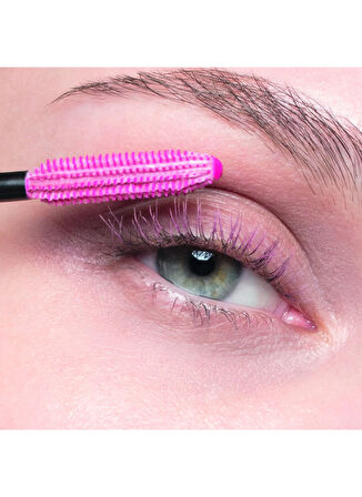 Mascara Volume Effet Faux Cils The Curler Base