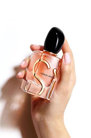 Giorgio Armani Si Intense EDP 50 ml Refiiable Kadın Parfüm