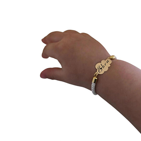 Ebru İsmine Özel 14 Ayar Altın Plakalı İpek Örgülü Bulut Motifli Hediye Bileklik-362isim-beyaz