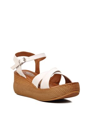 Ayakmod 426093 Beyaz Kadın Dolgu Topuk Sandalet