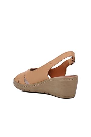 Ayakmod 390244 Nude Kadın Dolgu Topuk Sandalet