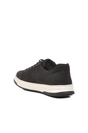 Siyah Nubuk Hakiki Deri Erkek Sneaker 2516 M